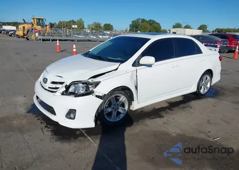 2013 Toyota Corolla S из США, поврежденный, VIN 2T1BU4EE6DC080361